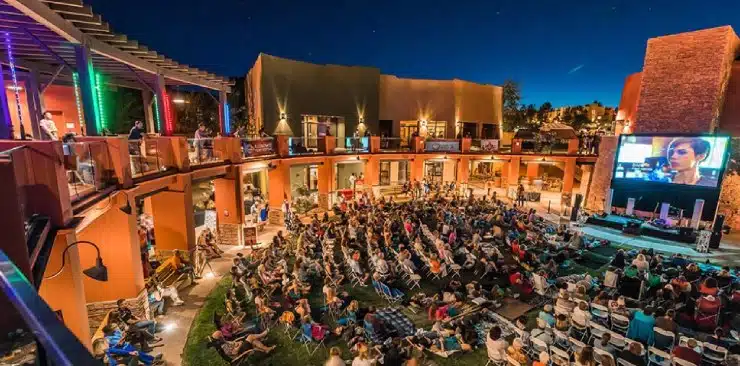 OUTDOOR-CINEMA-WITH-BIG-LED-SCREENS